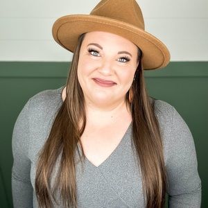 Meet your Posher, Michele